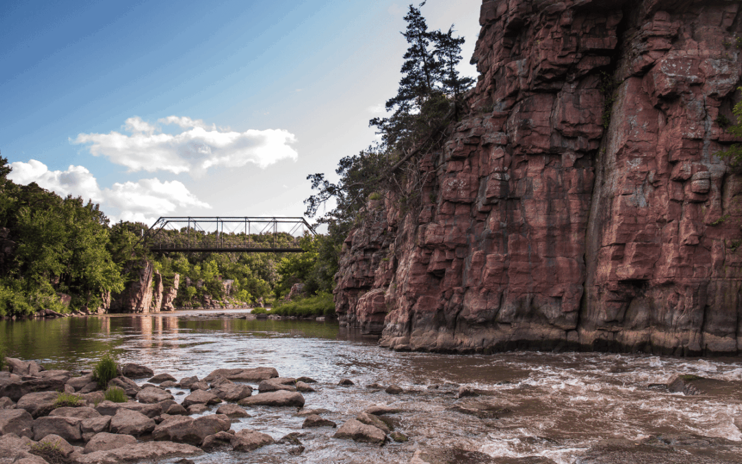 Best Day Trips from Sioux Falls: 30+ Hidden Gems Worth the Drive